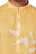 Load image into Gallery viewer, Ajay Arvindbhai Khatri Floral Print Kurta For Men