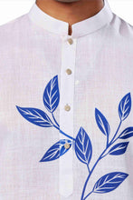 Load image into Gallery viewer, Ajay Arvindbhai Khatri  Floral Print Kurta For Men