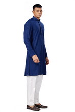 Load image into Gallery viewer, Ajay Arvindbhai Khatri Men's straight Lucknow Chikankari Patterned Kurta