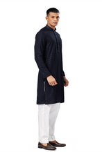Load image into Gallery viewer, Ajay Arvindbhai Khatri Men's straight Lucknowi Chikankari Kurta