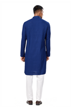 Load image into Gallery viewer, Ajay Arvindbhai Khatri Men's straight Lucknow Chikankari Patterned Kurta