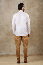 Load image into Gallery viewer, mens white color cotton printed short kurta