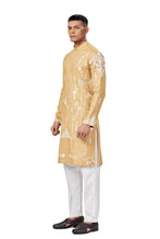 Load image into Gallery viewer, Ajay Arvindbhai Khatri Men&#39;s Linen Embroidered Kurta  Pajama Set
