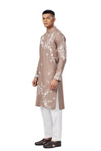 Load image into Gallery viewer, Ajay Arvindbhai Khatri Men&#39;s Linen Embroidered Kurta  Pajama Set
