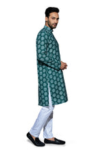 Load image into Gallery viewer, mens lucknowi green colour printed kurta

