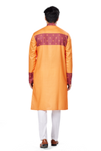 Load image into Gallery viewer, Ajay Arvindbhai Khatri Men&#39;s Cotton Printed Ganpati Kurta
