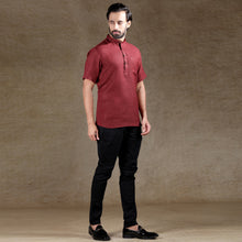Load image into Gallery viewer, mens maroon color cotton short kurta
