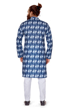 Load image into Gallery viewer, Ajay Arvindbhai Khatri Men&#39;s Cotton Printed Fabric Kurta Blue &amp; White
