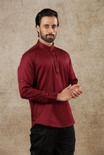 Load image into Gallery viewer, mens maroon color cotton short kurta
