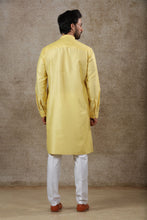 Load image into Gallery viewer, Ajay Arvindbhai Khatri Men&#39;s Yellow Colour Kurta &amp; White Color Pyjama Set
