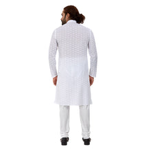 Load image into Gallery viewer, Ajay Arvindbhai Khatri Men&#39;s Pure Cotton Regular Kurta White_Hexagon Colour
